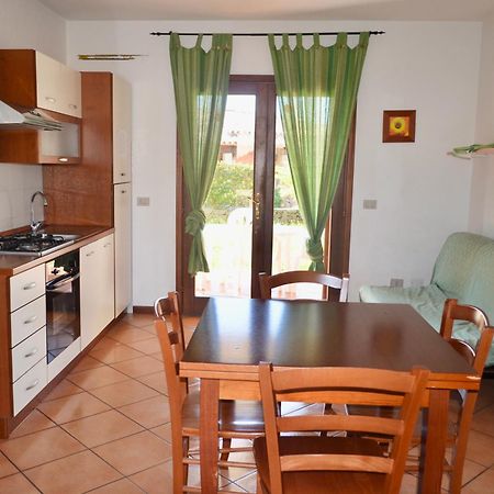 Iss Travel, Ambra Apartments - 800 M From La Cinta Beach 圣特奥多罗 外观 照片
