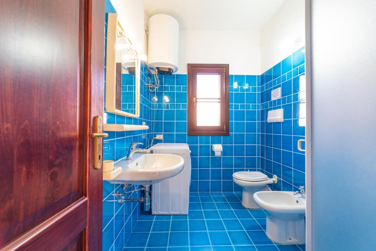 Iss Travel, Ambra Apartments - 800 M From La Cinta Beach 圣特奥多罗 外观 照片